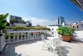  Babylon D3 Serviced Apartment  Хошимин